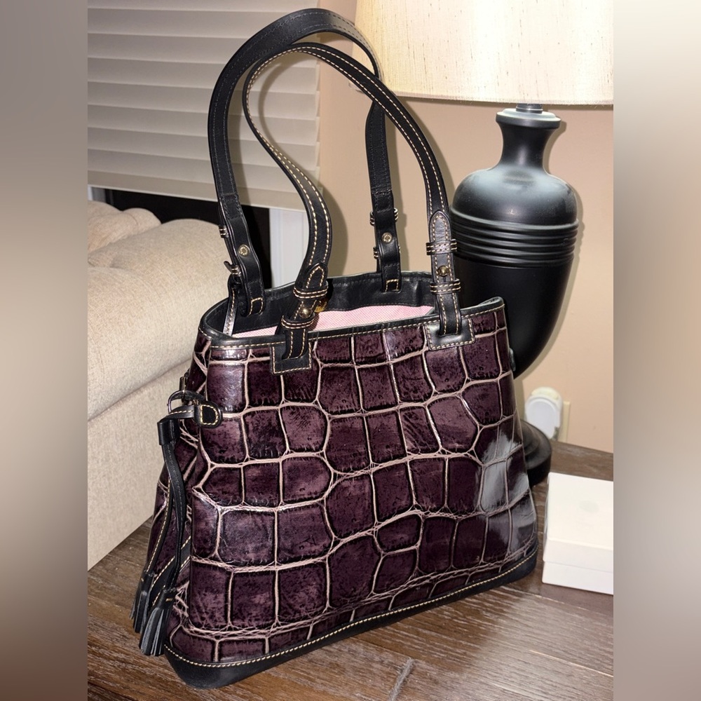 Dooney & Bourke Maurizia Croc-Embossed Aubergine Tote, Pouch EUC & NWT WALLET - Picture 9 of 15